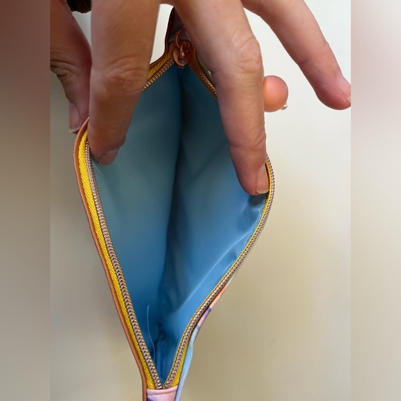 Eras Tour Taylor Swift Groovy Makeup Bag - Picture 6 of 6